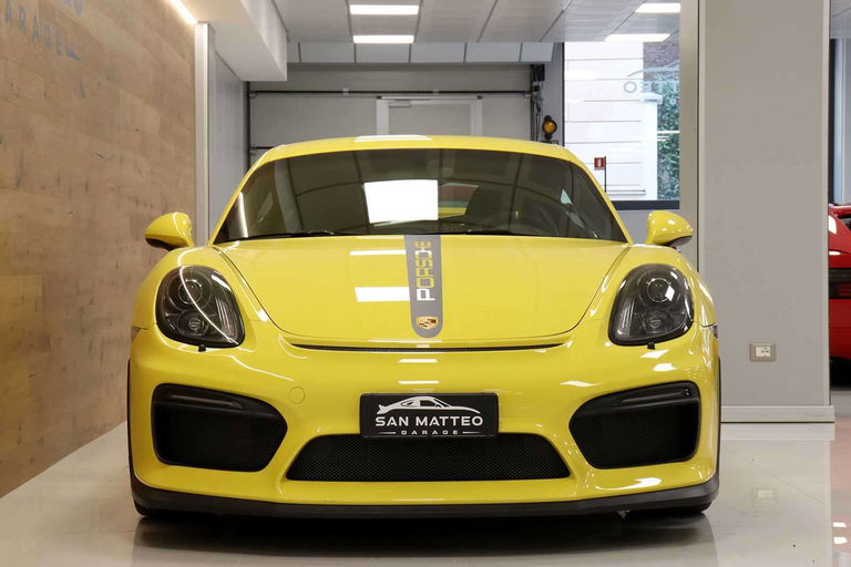 Porsche 981 Cayman GT4