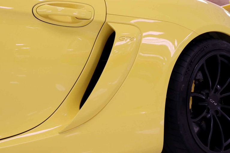 Porsche 981 Cayman GT4