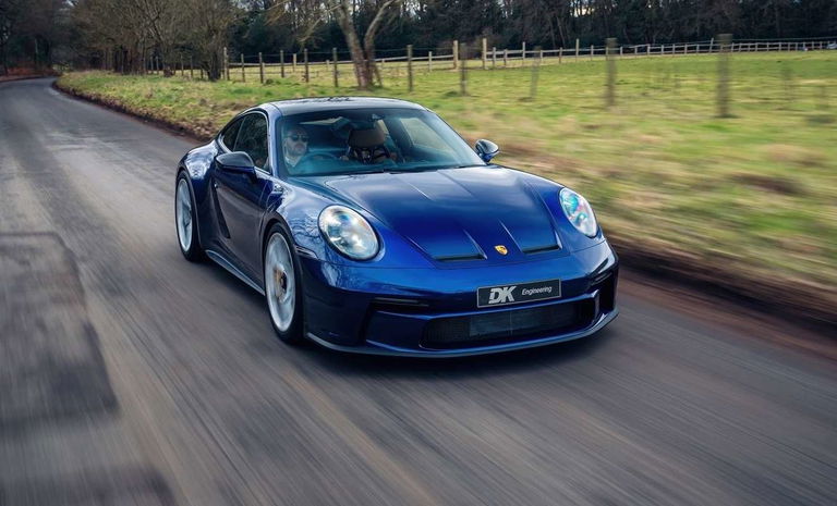 Porsche 992 GT3 Touring