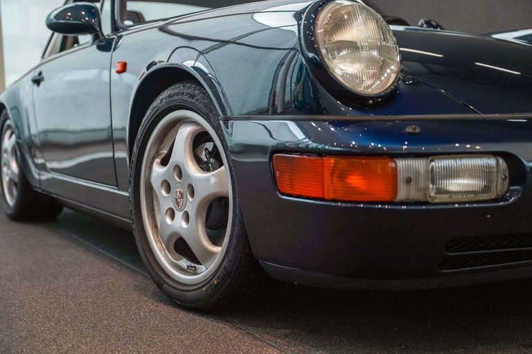 Porsche 964 Carrera 4