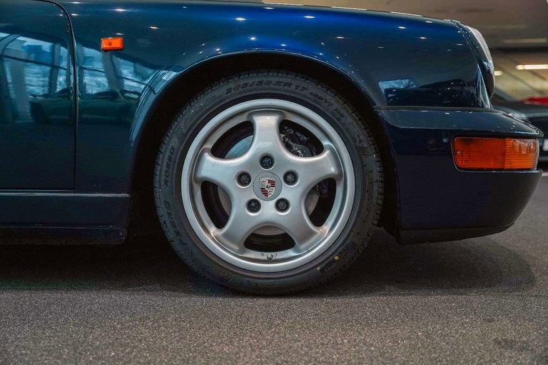 Porsche 964 Carrera 4