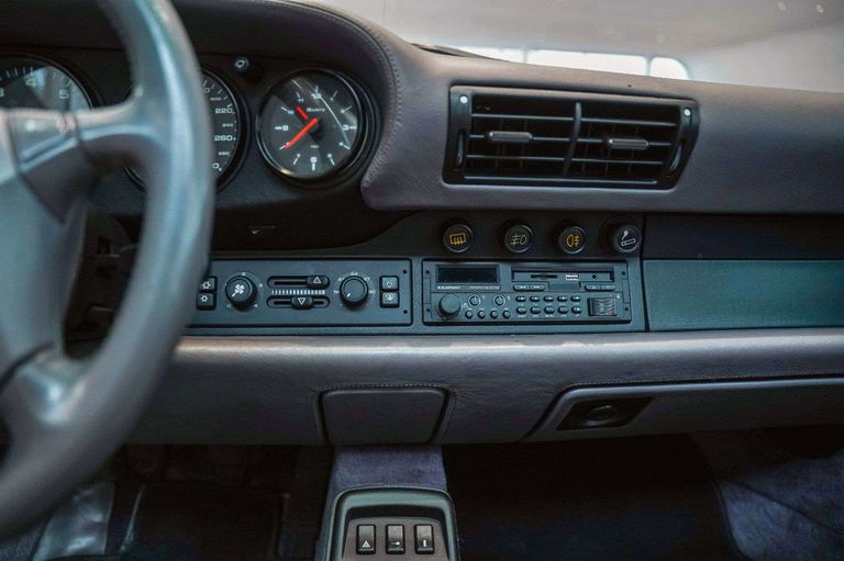 Porsche 964 Carrera 4