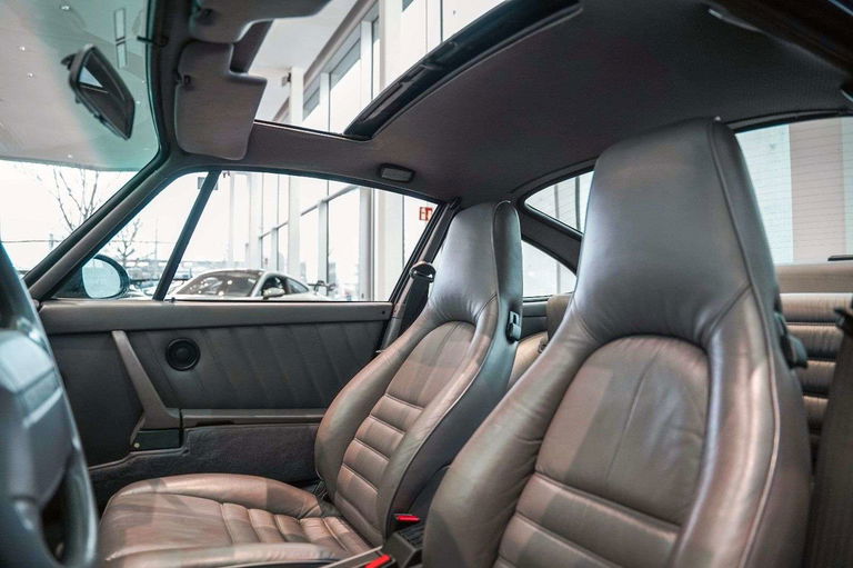 Porsche 964 Carrera 4