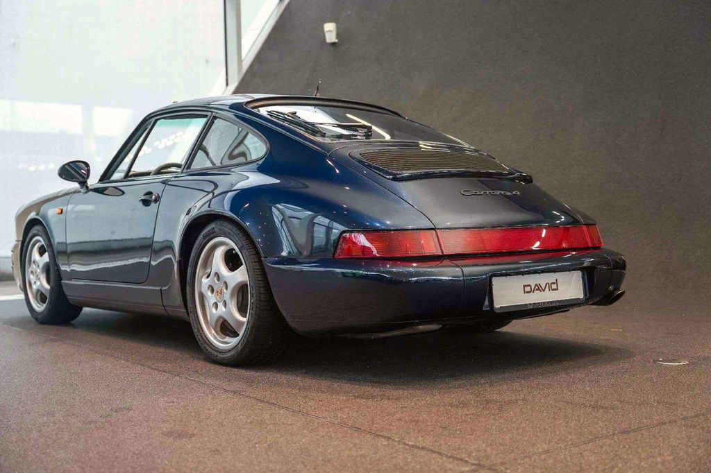 Porsche 964 Carrera 4