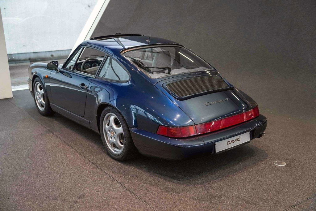 Porsche 964 Carrera 4