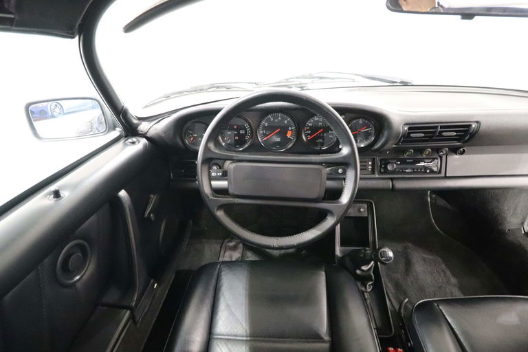 Porsche 911 Carrera 3.2 Speedster