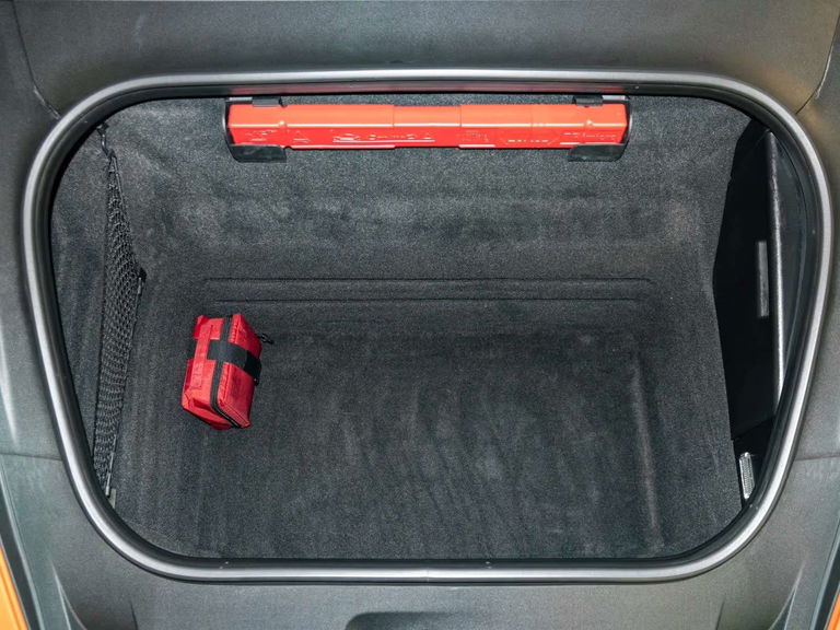 Porsche 992 Carrera 4 GTS