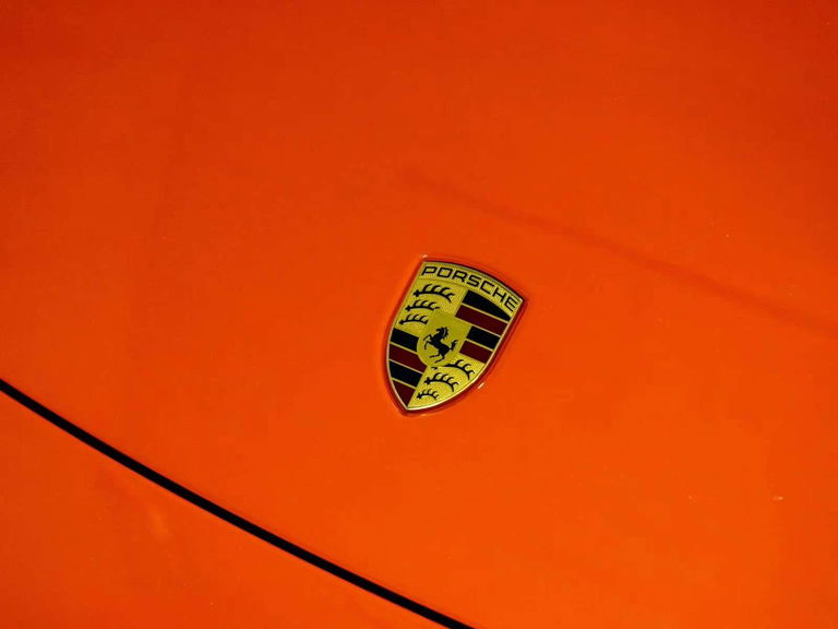 Porsche 992 Carrera 4 GTS