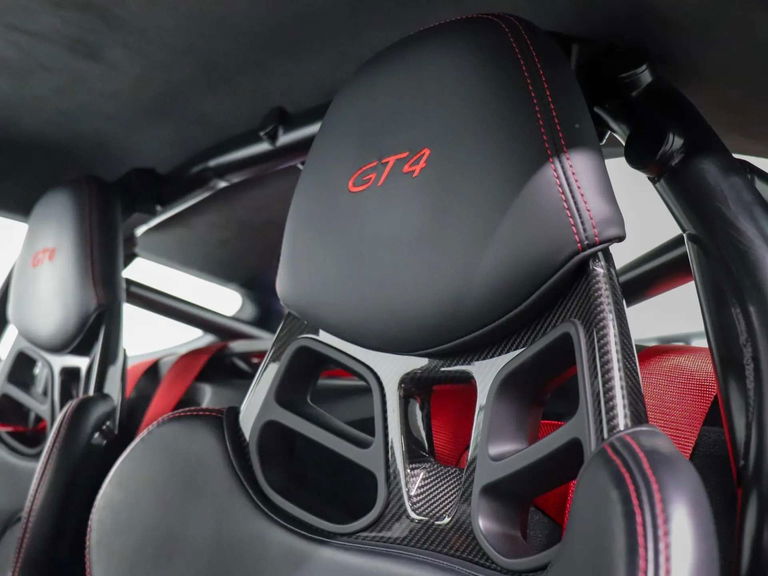 Porsche 981 Cayman GT4