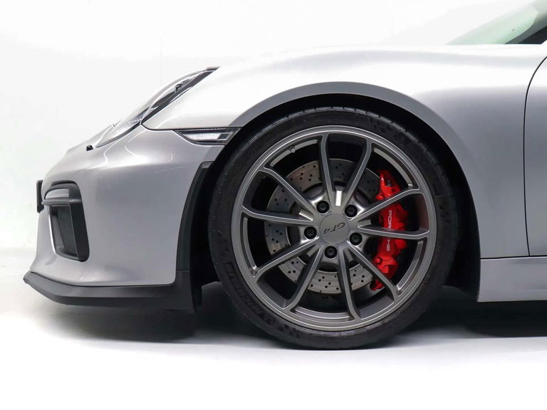 Porsche 981 Cayman GT4