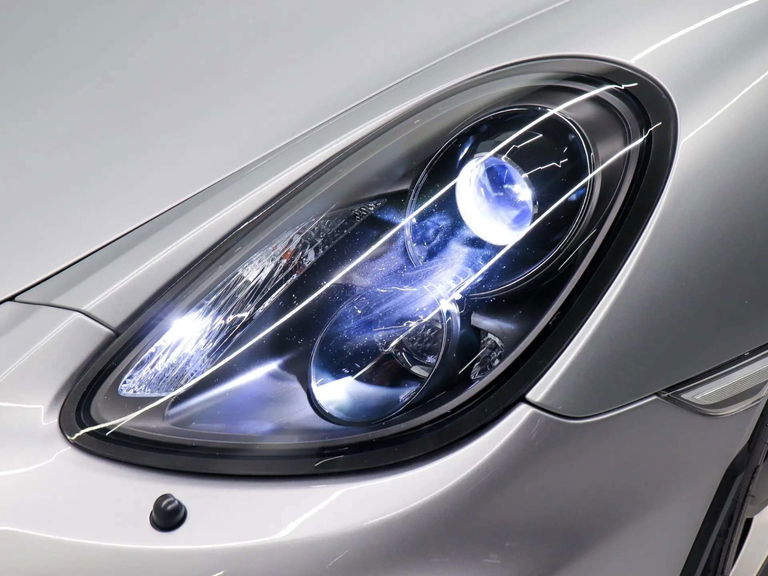 Porsche 981 Cayman GT4