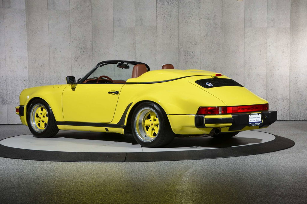 Porsche 911 Carrera 3.2 Speedster