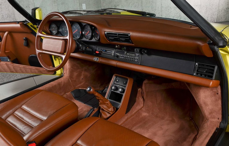 Porsche 911 Carrera 3.2 Speedster