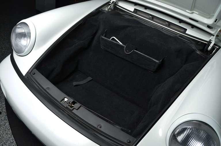 Porsche 964 Carrera 4 WTL