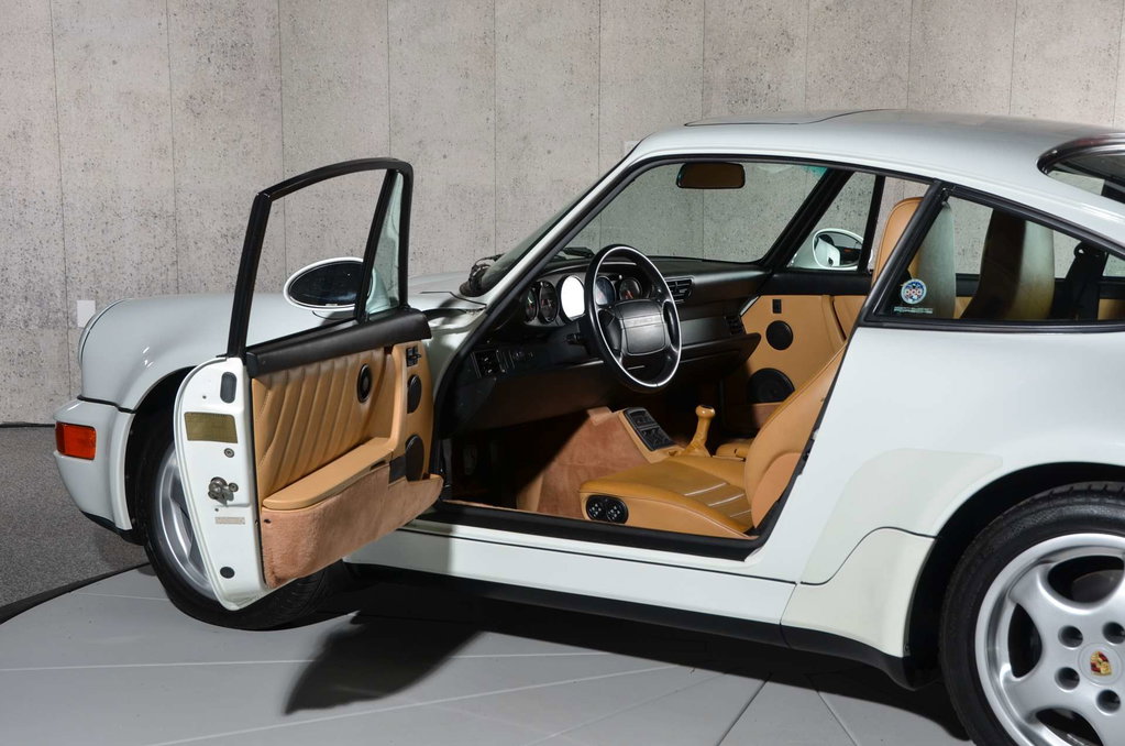 Porsche 964 Carrera 4 WTL