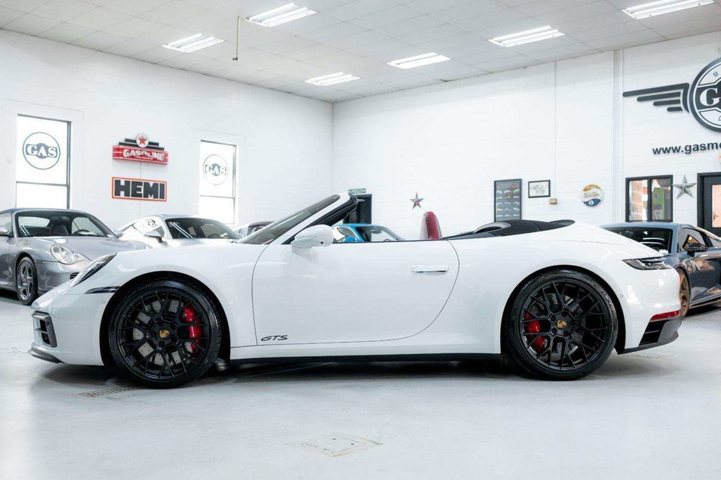 Porsche 992 Carrera GTS