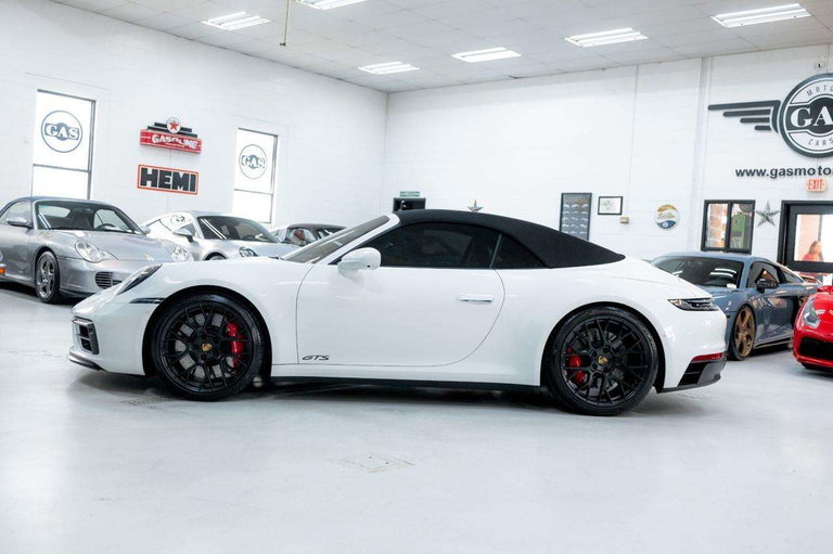 Porsche 992 Carrera GTS