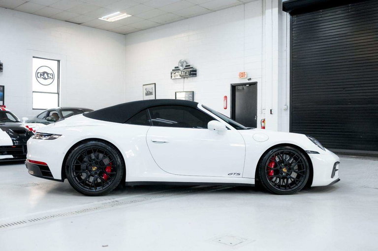 Porsche 992 Carrera GTS