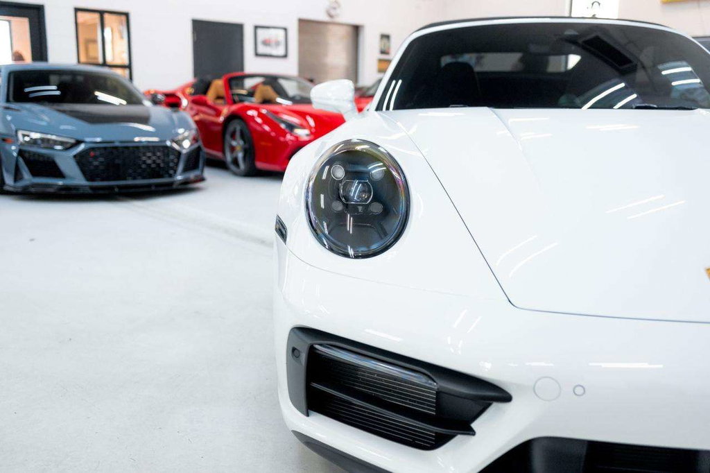 Porsche 992 Carrera GTS