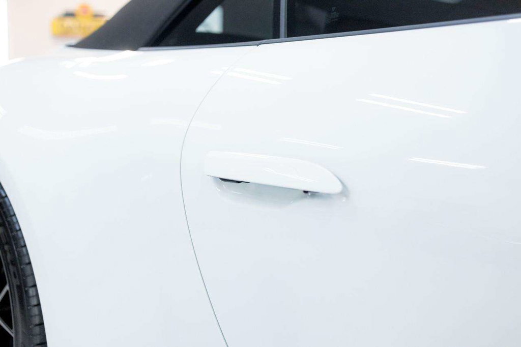 Porsche 992 Carrera GTS