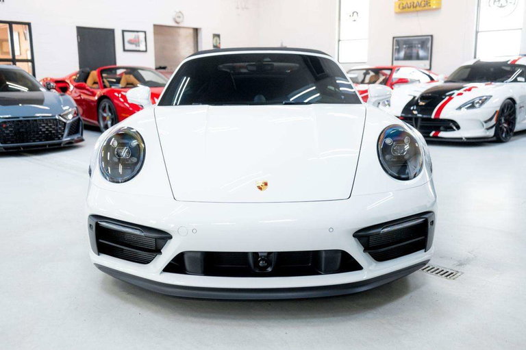 Porsche 992 Carrera GTS