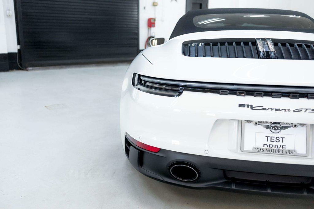 Porsche 992 Carrera GTS