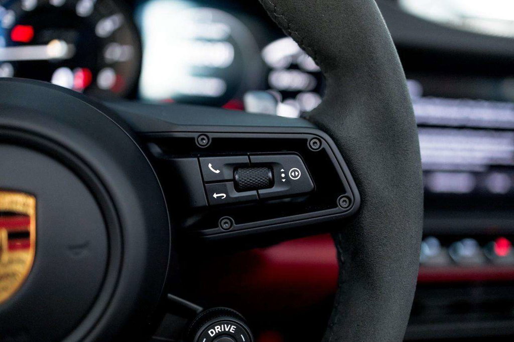 Porsche 992 Carrera GTS