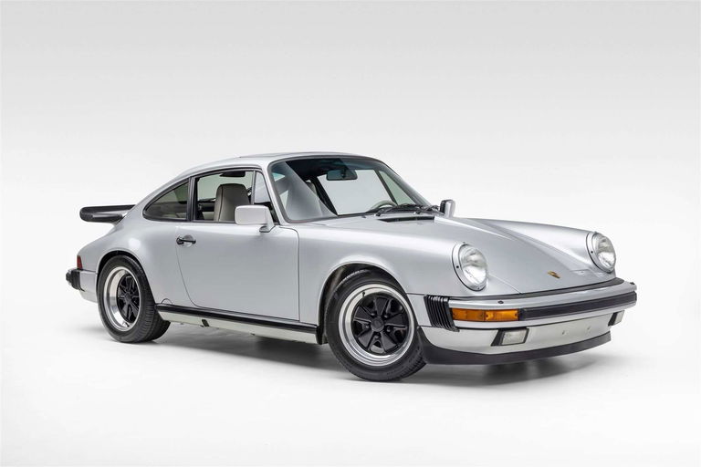 Porsche 911 Carrera 3.2 “25 Jahre 911”