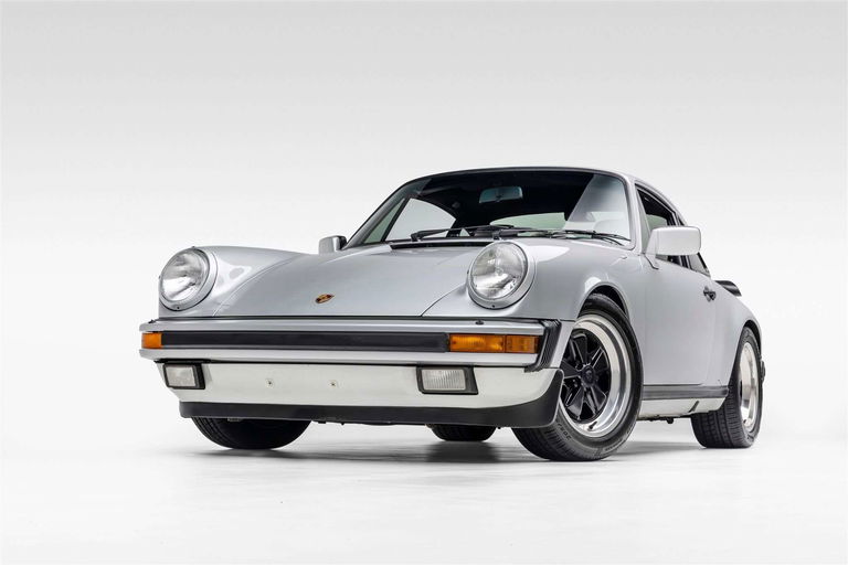 Porsche 911 Carrera 3.2 