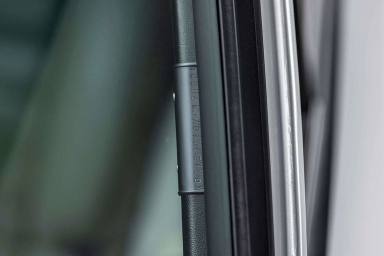 Porsche 911 Carrera 3.2 “25 Jahre 911”