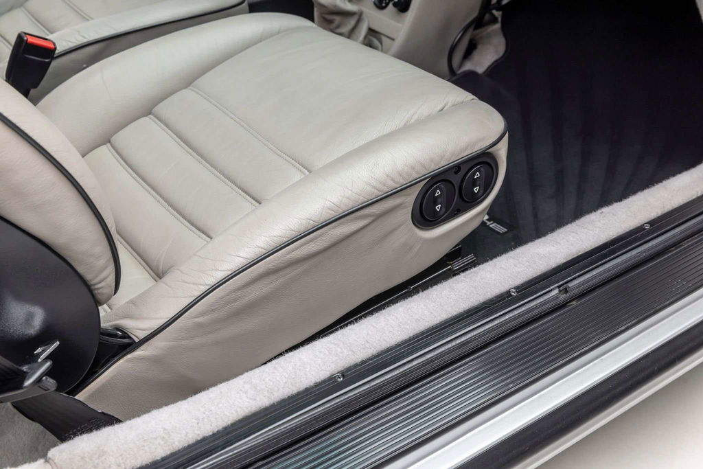 Porsche 911 Carrera 3.2 “25 Jahre 911”