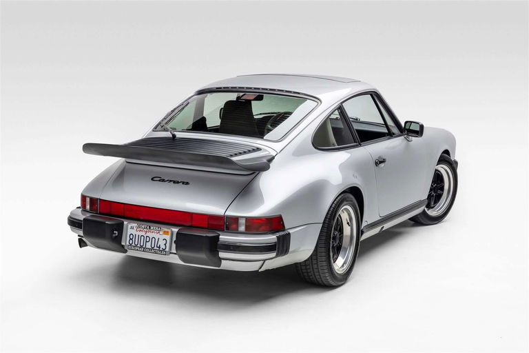 Porsche 911 Carrera 3.2 “25 Jahre 911”