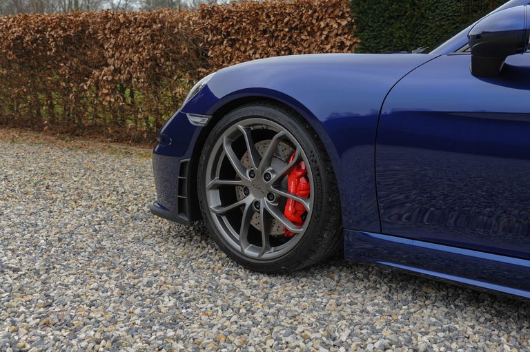 Porsche 718 Cayman GT4