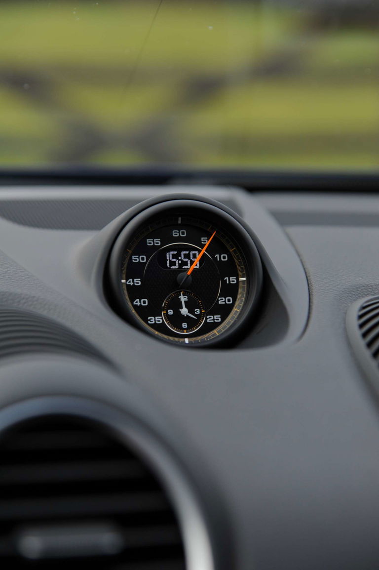 Porsche 718 Cayman GT4