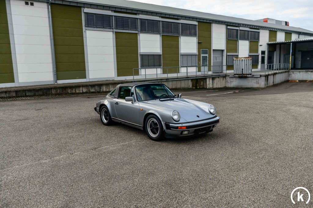 Porsche 911 Carrera 3.2 (US)