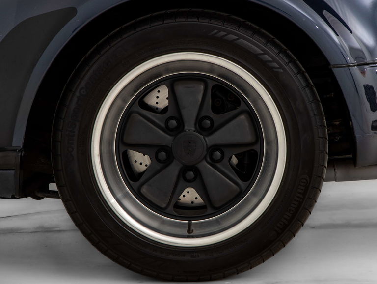 Porsche 911 Turbo 3.3