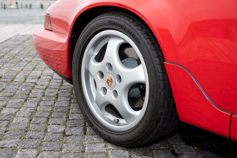 Porsche 964 Carrera 2 Speedster