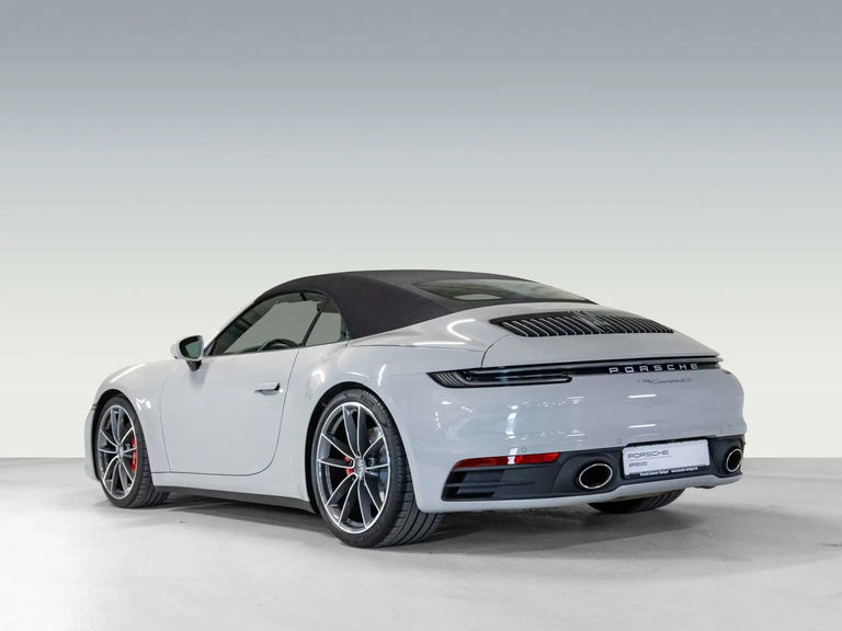 Porsche 992 Carrera 4S
