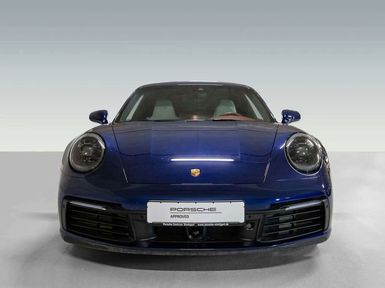 Porsche 992 Carrera