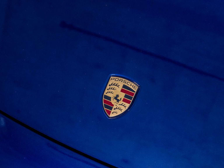Porsche 992 Carrera