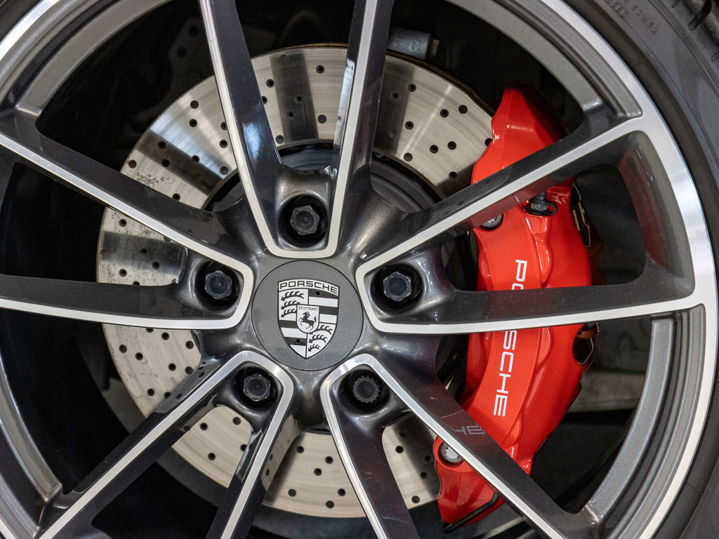 Porsche 992 Carrera 4S