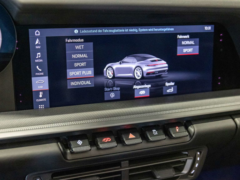 Porsche 992 Carrera 4S