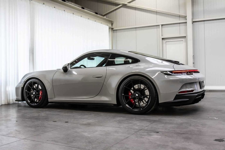 Porsche 992 GT3 Touring