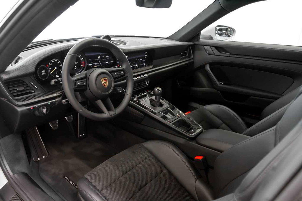 Porsche 992 GT3 Touring