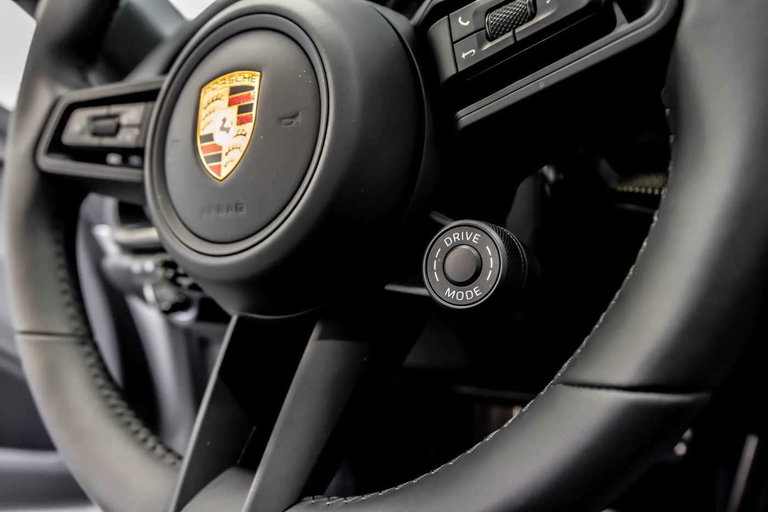 Porsche 992 GT3 Touring