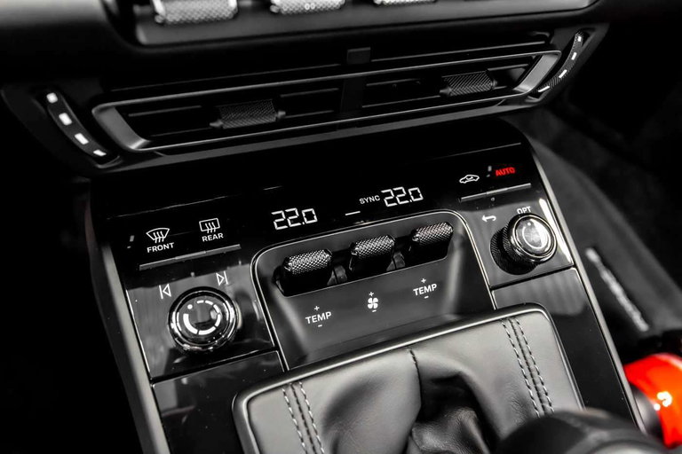 Porsche 992 GT3 Touring