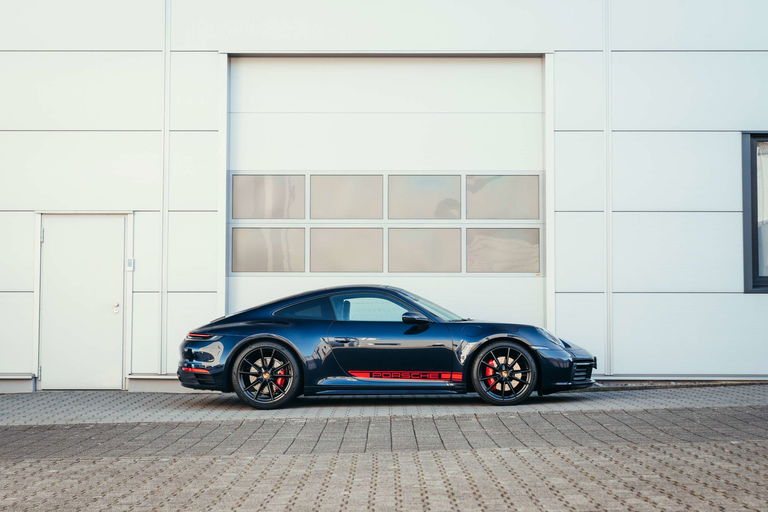 Porsche 992 Carrera 4S