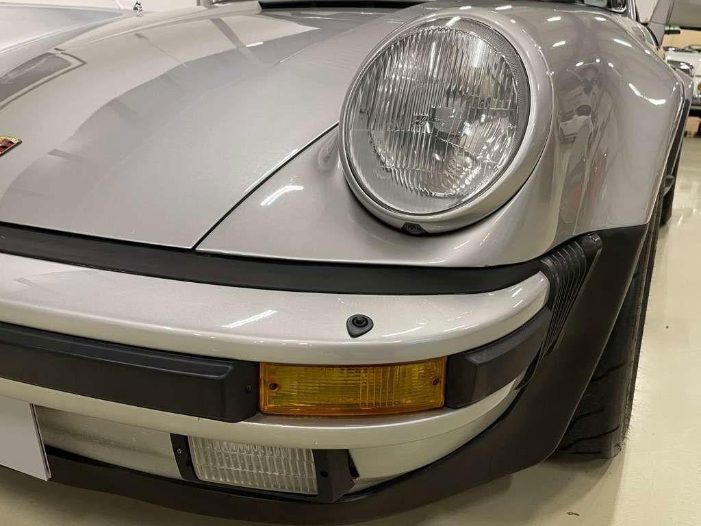 Porsche 911 Turbo 3.3