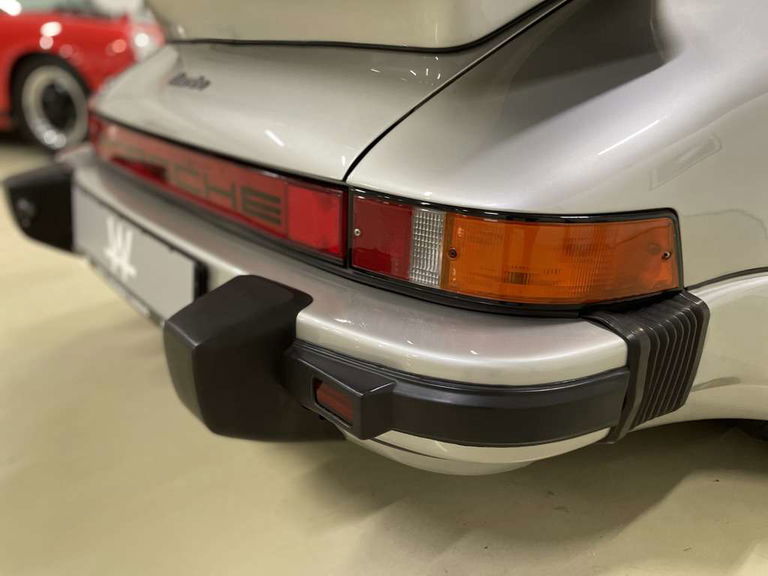 Porsche 911 Turbo 3.3