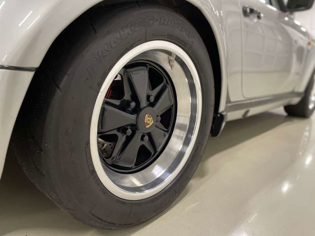 Porsche 911 Turbo 3.3